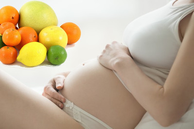 Owoce cytrusowe w ciąży – JEDZ Z UMIAREM!