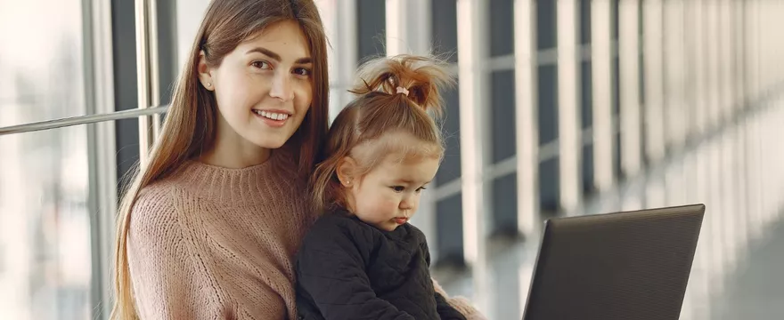 Czy urlop wypoczynkowy po macierzyńskim jest płatny i jak go wyliczyć?