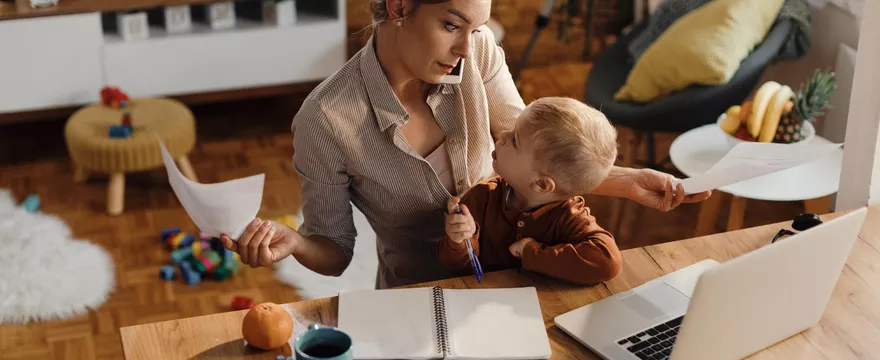 Powrót mamy do pracy – jak się przygotować i nie zwariować